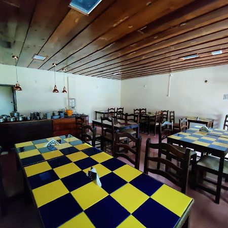 Hotel Samrat Jabalpur Buitenkant foto