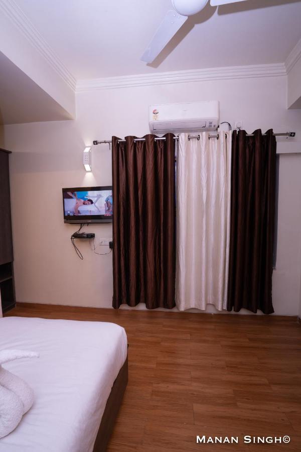 Hotel Samrat Jabalpur Buitenkant foto